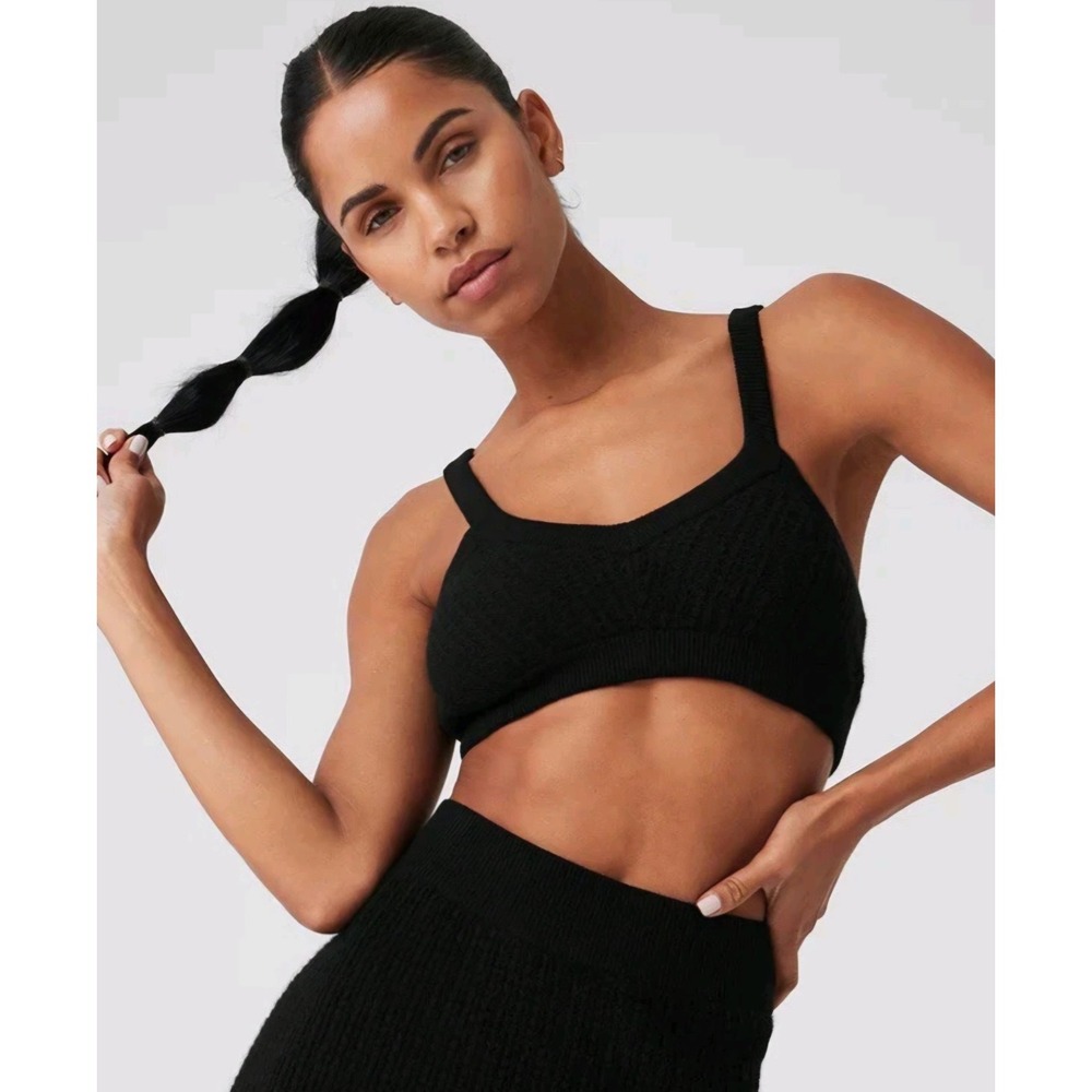 NWT Alo  Cashmere Plush Waffle V-neck‎ Bra Size XS Black $148 Retail